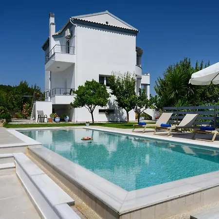Olgas Luxury Villa, Corfu Greece Villa