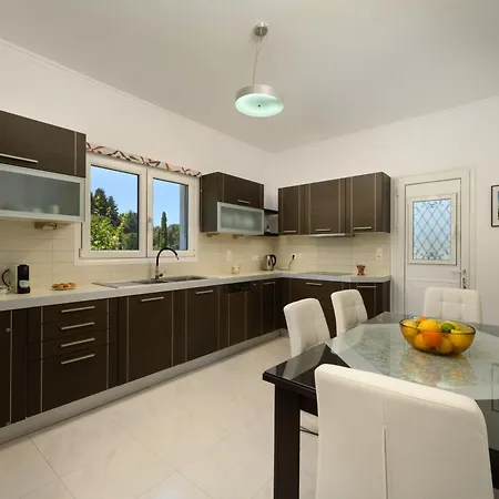 Olgas Luxury Villa, Corfu Greece Villa